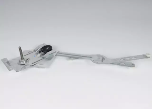 Front Driver Side Manual Window Regulator - GM (15172549)