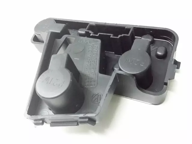 Socket Plate - Volkswagen (5C6-945-259)