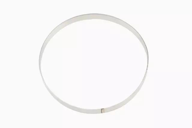 26007601 - Suspension: Cv Joint Boot Band for Cadillac: Escalade, Escalade ESV | Chevrolet: Astro, Silverado 1500, Silverado 1500 LD, Silverado 2500, Silverado 2500 HD, Silverado 3500, Silverado 3500 HD, Suburban, Suburban 1500, Suburban 2500, Suburban 3500 HD, Tahoe | GMC: Safari, Sierra 1500, Sierra 1500 Limited, Sierra 2500, Sierra 2500 HD, Sierra 3500, Sierra 3500 HD, Yukon, Yukon XL, Yukon XL 1500, Yukon XL 2500 Image