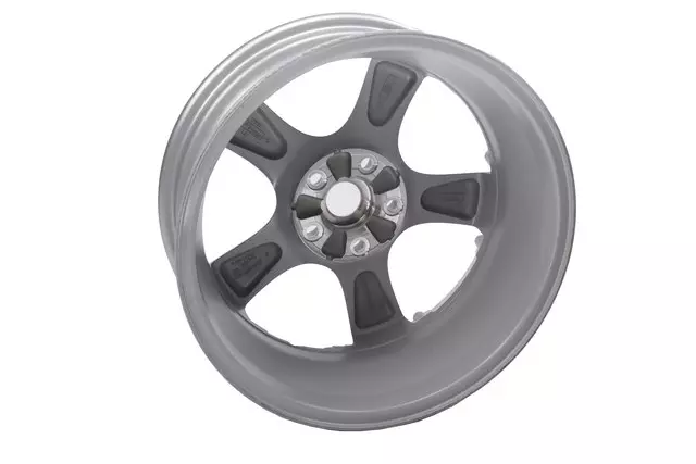9595424 - : Silver Spark 17x6.5-Inch Wheel for GM Image