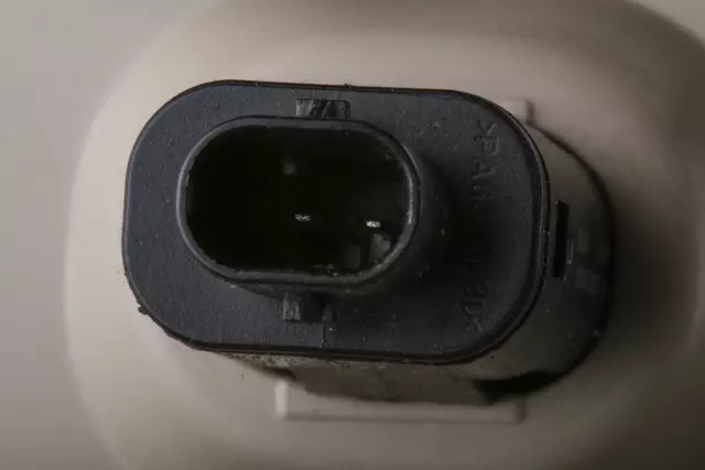 Shale Liftgate Trim Panel Pull Cup - GM (23477971)