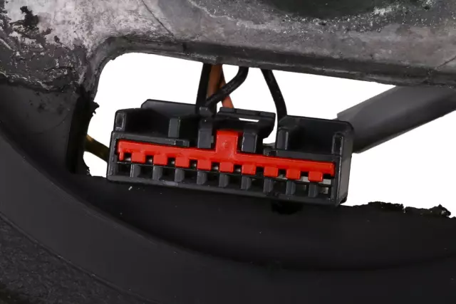 22781688 - : Wheel for GM Image