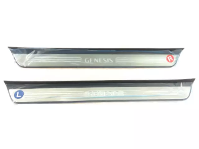 ARF69AU000 - Exterior: Illuminated Door Scuff Plates for Genesis: GV70 Image