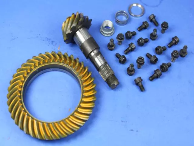 5135939AC - Front Suspension &amp; Drive: Ring And Pinion Gear Kit for Jeep: Commander, Grand Cherokee Image
