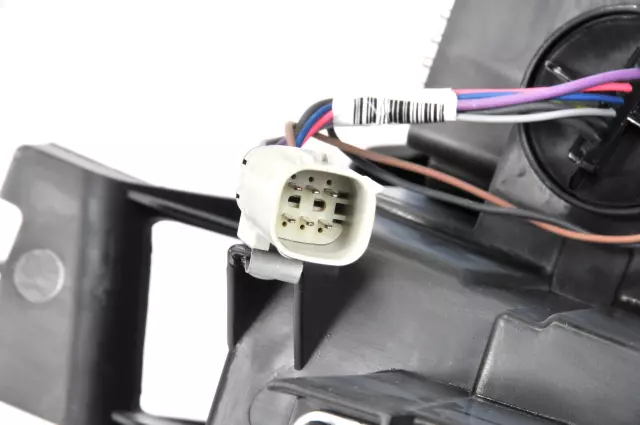 Passenger Side Headlamp Assembly - GM (23391886)