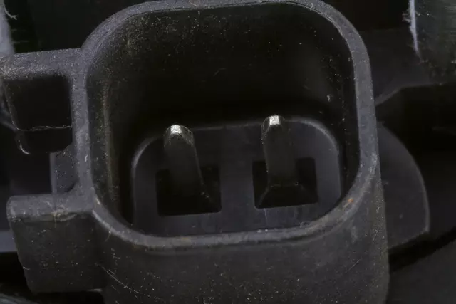 Engine Auxiliary Water Pump - GM (25774433)