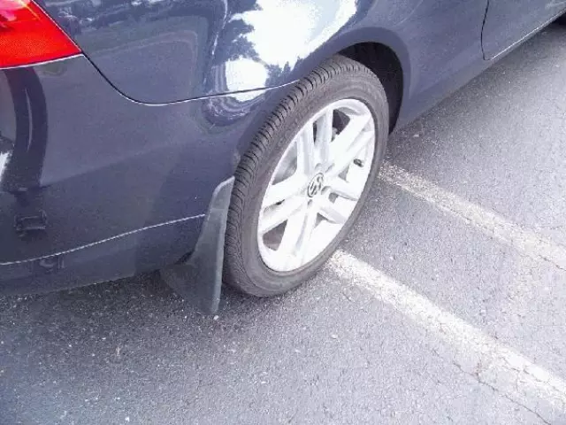 Splash Guards (Rear) - Matte Black - Volkswagen (1Q0-075-101-A)