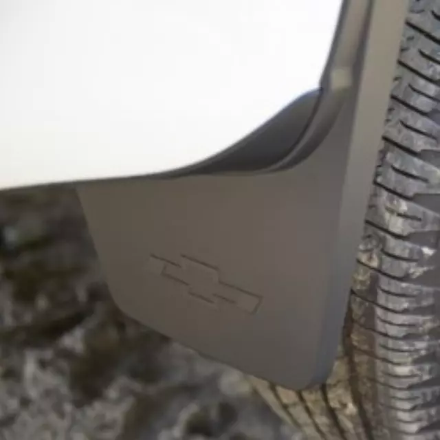 Splash Guards, Front Molded - GM (22958431)