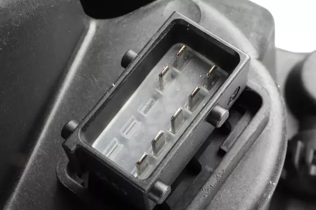 Composite Headlamp - GM (39209175)