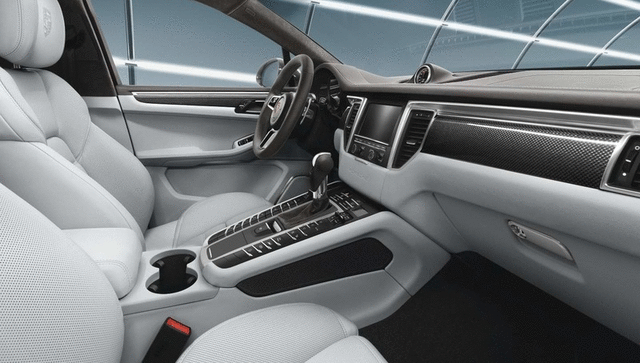 95B04480212 - Interior: Carbon Interior Package for Porsche: Macan Image