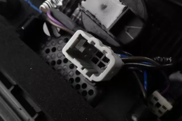 Backup Lamp Assembly - GM (84377191)