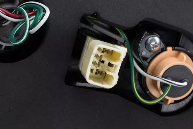 Driver Side Tail Lamp - GM (88975724)