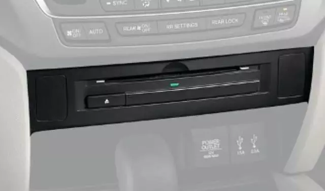 8A06TG7100A - : CD Player for Honda Image