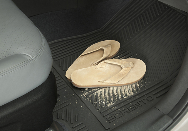 1UF13AC000 - Interior: Floor Mats, All-Weather for Kia: Sorento Image