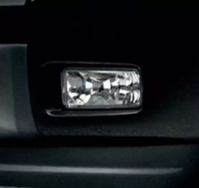 19170443 - Exterior: Fog Lamps - Summit White for Chevrolet: Silverado 1500, Silverado 2500 HD, Silverado 3500 HD Image