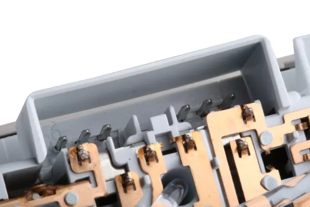 Jet Black Center Reading and Courtesy Lamp - GM (84141735)