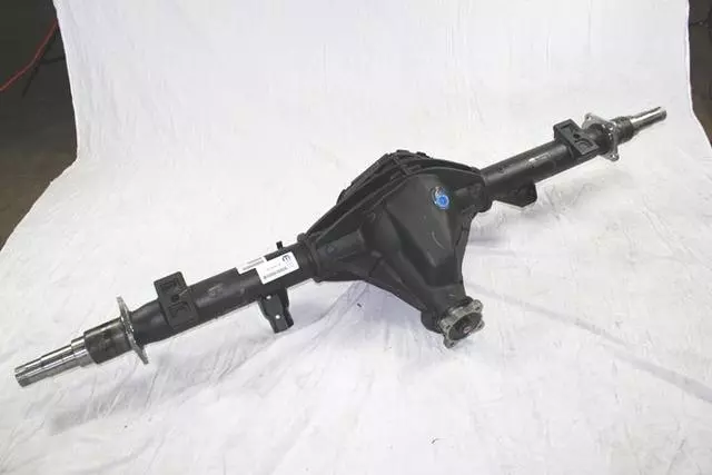 Service Rear Axle - Mopar (68158461AB)