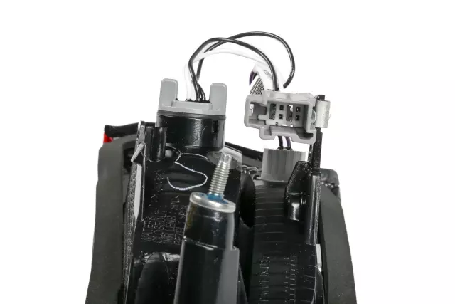 Rear Driver Side Combination Lamp - GM (84130996)