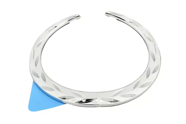 20903640 - : Deck Lid Wreath Logo for Cadillac: CTS Image