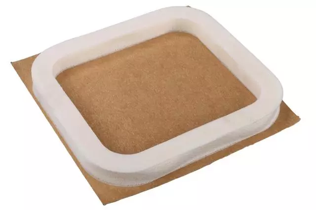 22996845 - Electrical: Battery Cover Upper Seal for GM Image