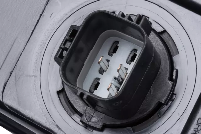 2008-2009 Buick LaCrosse - Passenger Side Headlamp Assembly - GM (25942065)