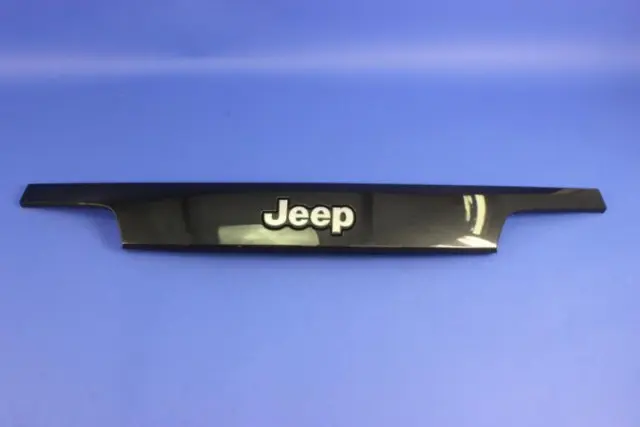 5PR09KARAD - : License Lamp Applique, Export for Mopar Image