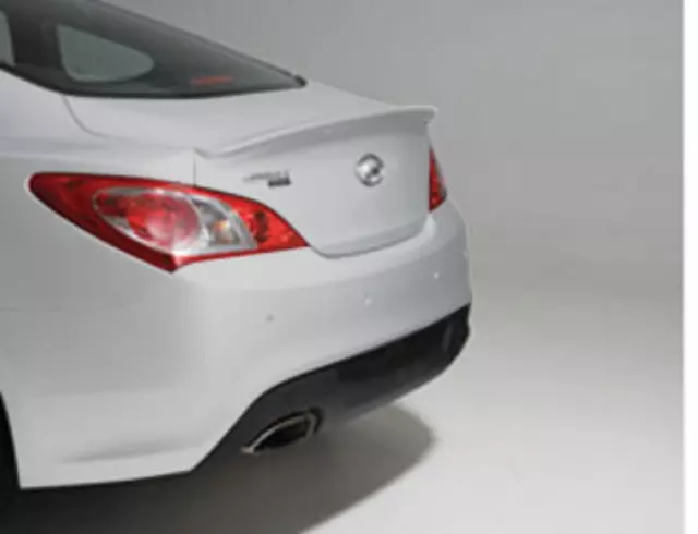 U83402M000Y6S - : Spoiler Rear Lip, Santiago Silver for Hyundai: Genesis Coupe Image