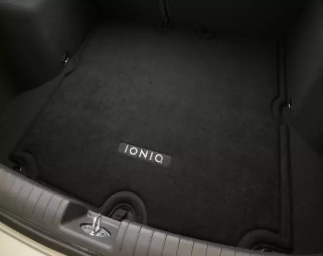 G2F12AU001 - Interior: 2020-2022 Hyundai Ioniq - Reversible Cargo Tray - Phev/Ev for Hyundai: Ioniq Image