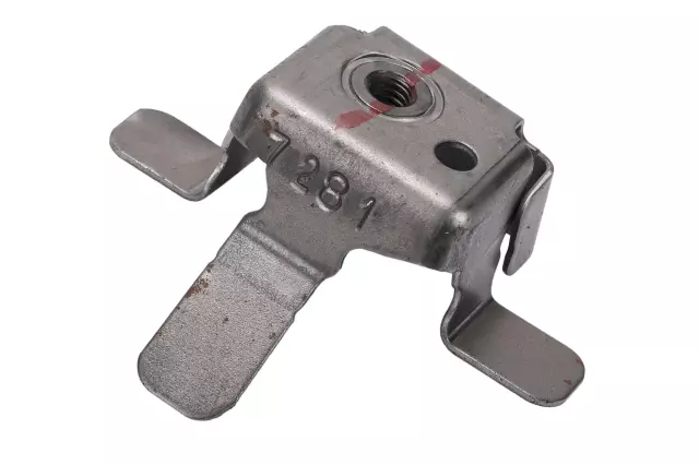 Passenger Side Assist Handle Bracket - GM (23417281)