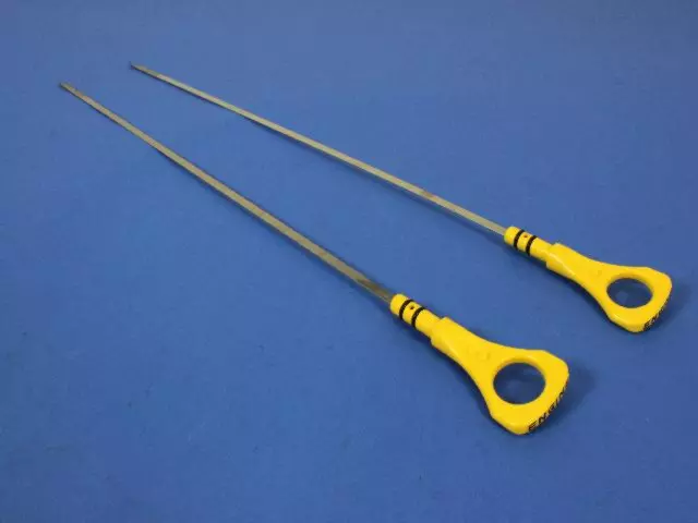MD314917 - Engine: Dipstick for Chrysler: Cirrus, Sebring | Dodge: Stratus Image