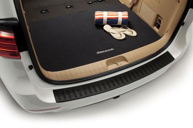 A9F12AC000WK - Interior: Cargo Mat, Carpeted - Black for Kia: Sedona Image