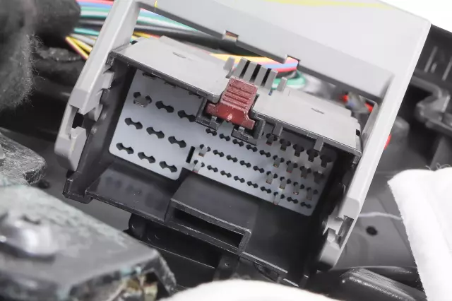 84793451 - Body: Door Trim Panel for Buick: Enclave Image