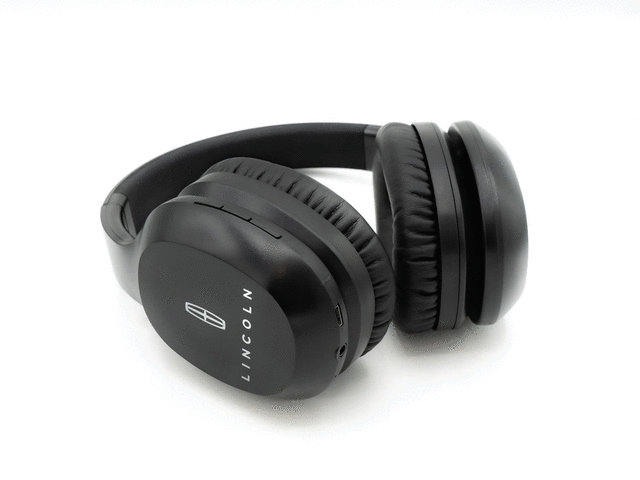 VNL7Z18C604A - Audio/Video: Bluetooth Headphones For Evolve Rear Seat for Lincoln: Navigator Image