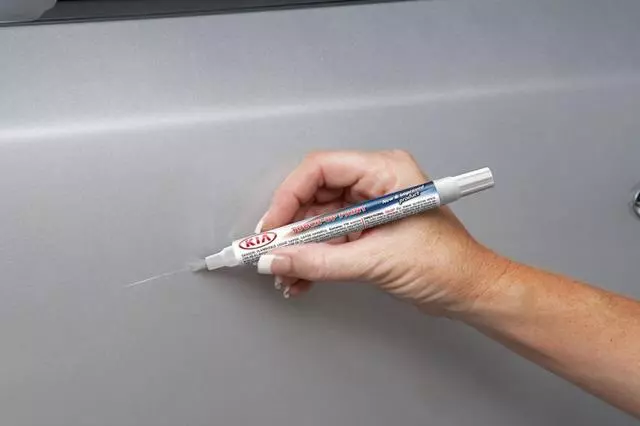 UA006TU5014IMA - Exterior: Touch-Up Paint Pen - Titanium Silver Im for Kia Image