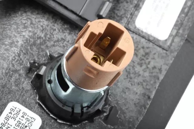 84105148 - Body: Rear Panel for Cadillac: Escalade Image