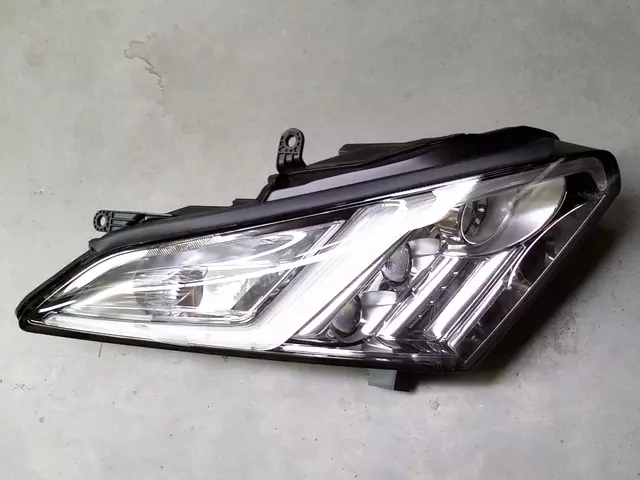 2601062B2A - Electrical: Headlamp Assembly for Nissan: GT-R Image