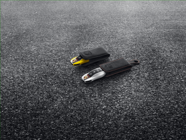 Key Pouch In Leather - Bordeaux Red - Porsche (970-044-001-11)