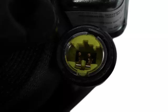 19317932 - : Passenger Seat Belt with Retractor for Chevrolet: City Express Image