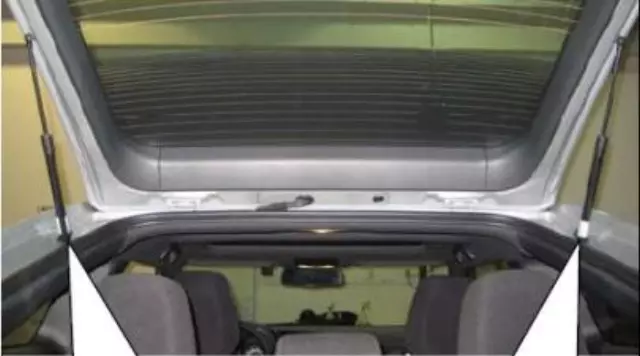 PT29A21110WW - Exterior: Spoiler for Scion: tC Image