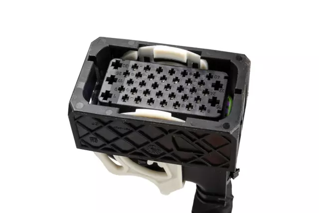 84117833 - : 2015-2016 Cadillac Escalade ESV - Front Object Alarm Sensor Wiring Harness for GM Image