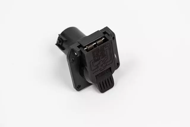 7-Pin Connector With Car Flap Box - Volkswagen (7L0-055-305-N)