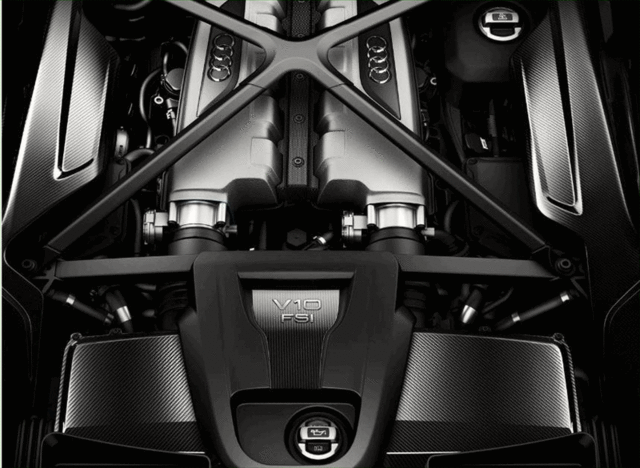 4S0103926B - Exterior: Carbon Engine Cover for Audi Image