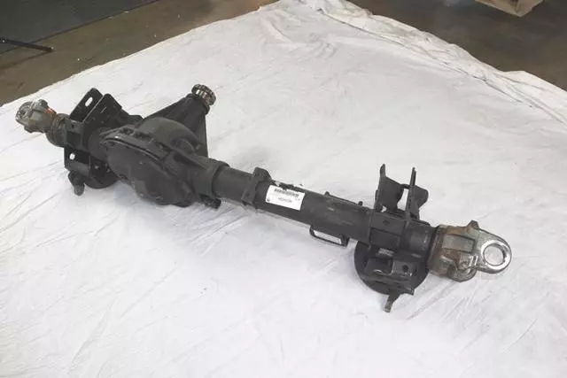 Service Front Axle - Mopar (68029469AA)