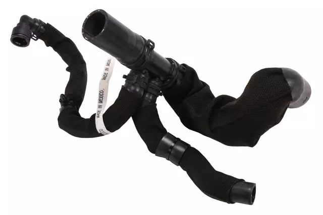 2020-2025 Cadillac CT4 - Radiator Outlet Hose - GM (84697657)