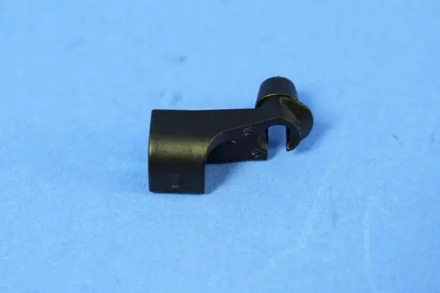 4658677 - Doors and Related Parts: Latch Link Clip for Chrysler: 300, PT Cruiser, Town &amp; Country, Voyager | Dodge: Caliber, Caravan, Charger, Durango, Grand Caravan, Magnum, Neon, Nitro, Ram 1500, Ram 2500, Ram 3500 | Jeep: Cherokee, Compass, Gladiator, Grand Cherokee WK, Liberty, Patriot, Wrangler | Ram: 1500 Image