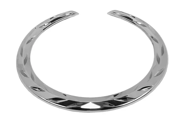 25819834 - : Front Grille Wreath Logo for Cadillac: SRX Image