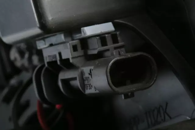 2013-2017 Cadillac XTS - Dark Urban Front Passenger Side Door Sill Garnish Molding - GM (23187840)