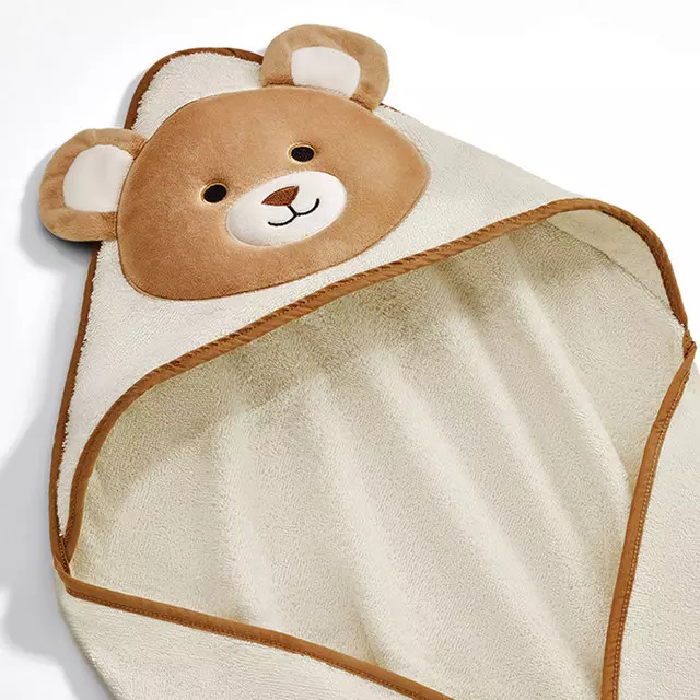 152263900 - : Mer Youth Hooded Towel (AMBY835) for Mercedes-Benz Image