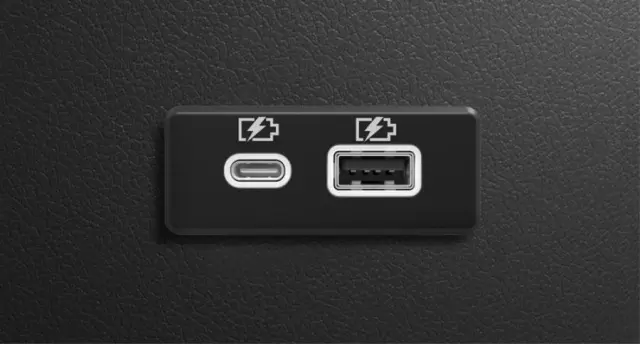 Rear USB Charging Port - Nissan (T99Q7-6CA0A)