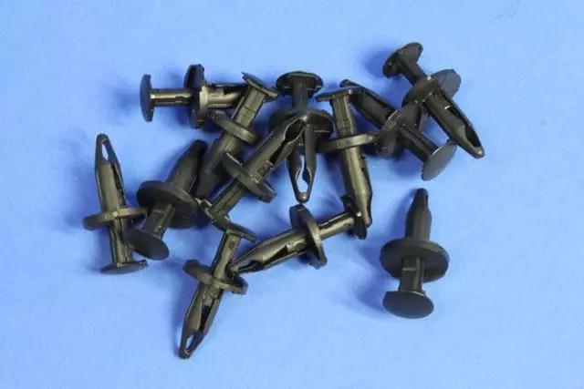 Push Pin - Mopar (6509103AA)